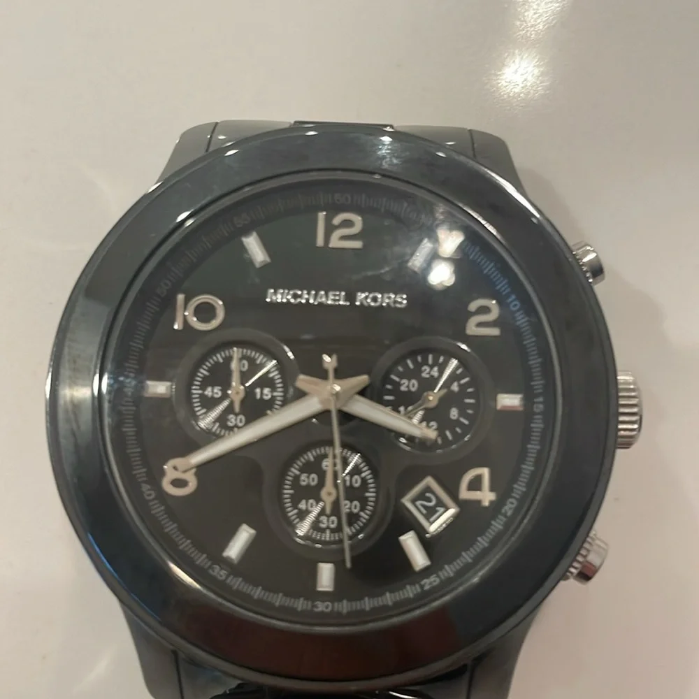 Michael Kors Black Dial Black Ceramic Bracelet Oversized Watch MK 5174 - Picture 7 of 7